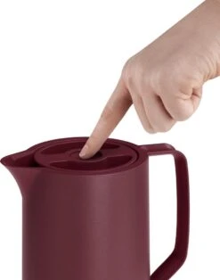 Tefal Motiva Thermoskan - 1L - Donkerrood 11 Tefal Motiva Thermoskan - 1L - Donkerrood -Tefal Verkoopwinkel 944x1200 1